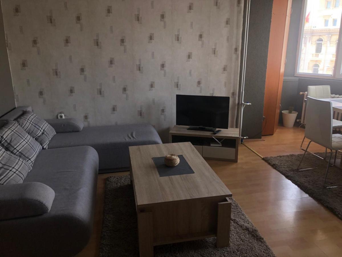 Skopje Plaza Apartment ภายนอก รูปภาพ