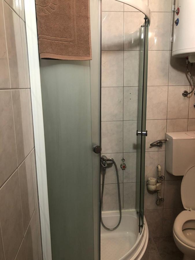 Skopje Plaza Apartment ภายนอก รูปภาพ