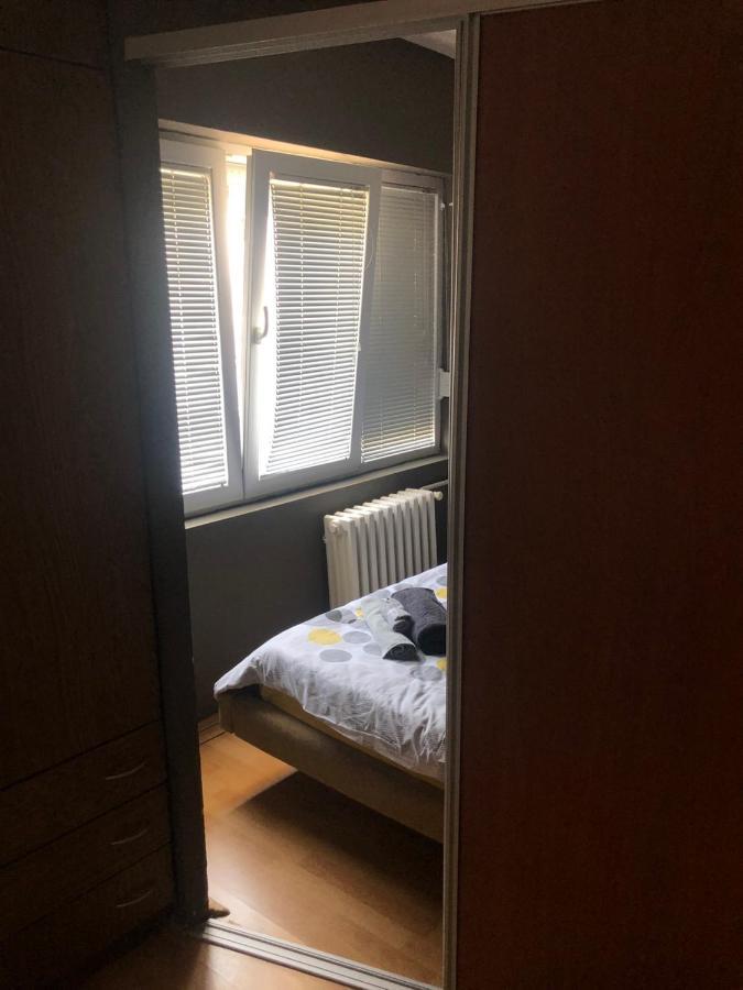 Skopje Plaza Apartment ภายนอก รูปภาพ