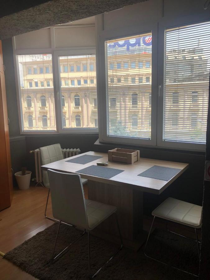 Skopje Plaza Apartment ภายนอก รูปภาพ