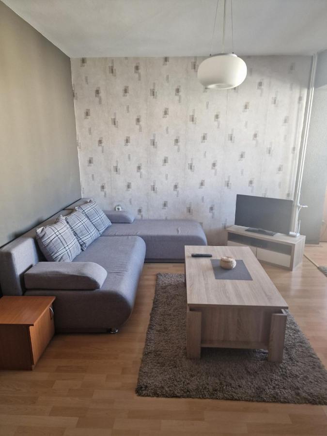 Skopje Plaza Apartment ภายนอก รูปภาพ