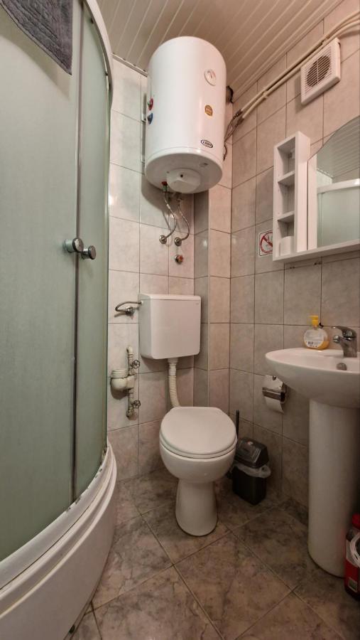 Skopje Plaza Apartment ภายนอก รูปภาพ
