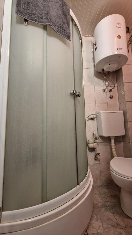 Skopje Plaza Apartment ภายนอก รูปภาพ