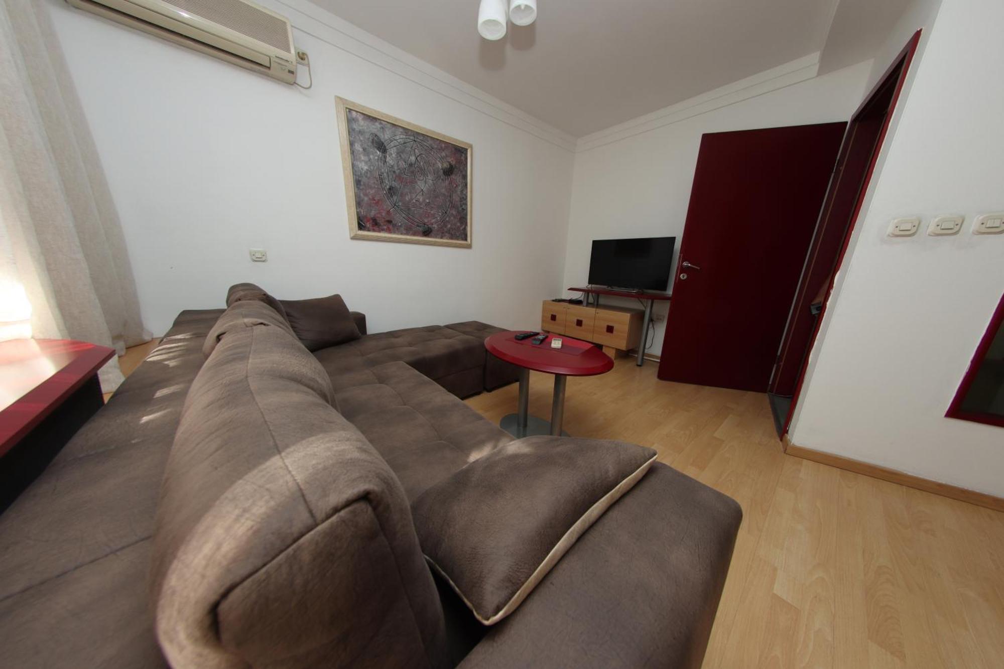 Skopje Plaza Apartment ภายนอก รูปภาพ
