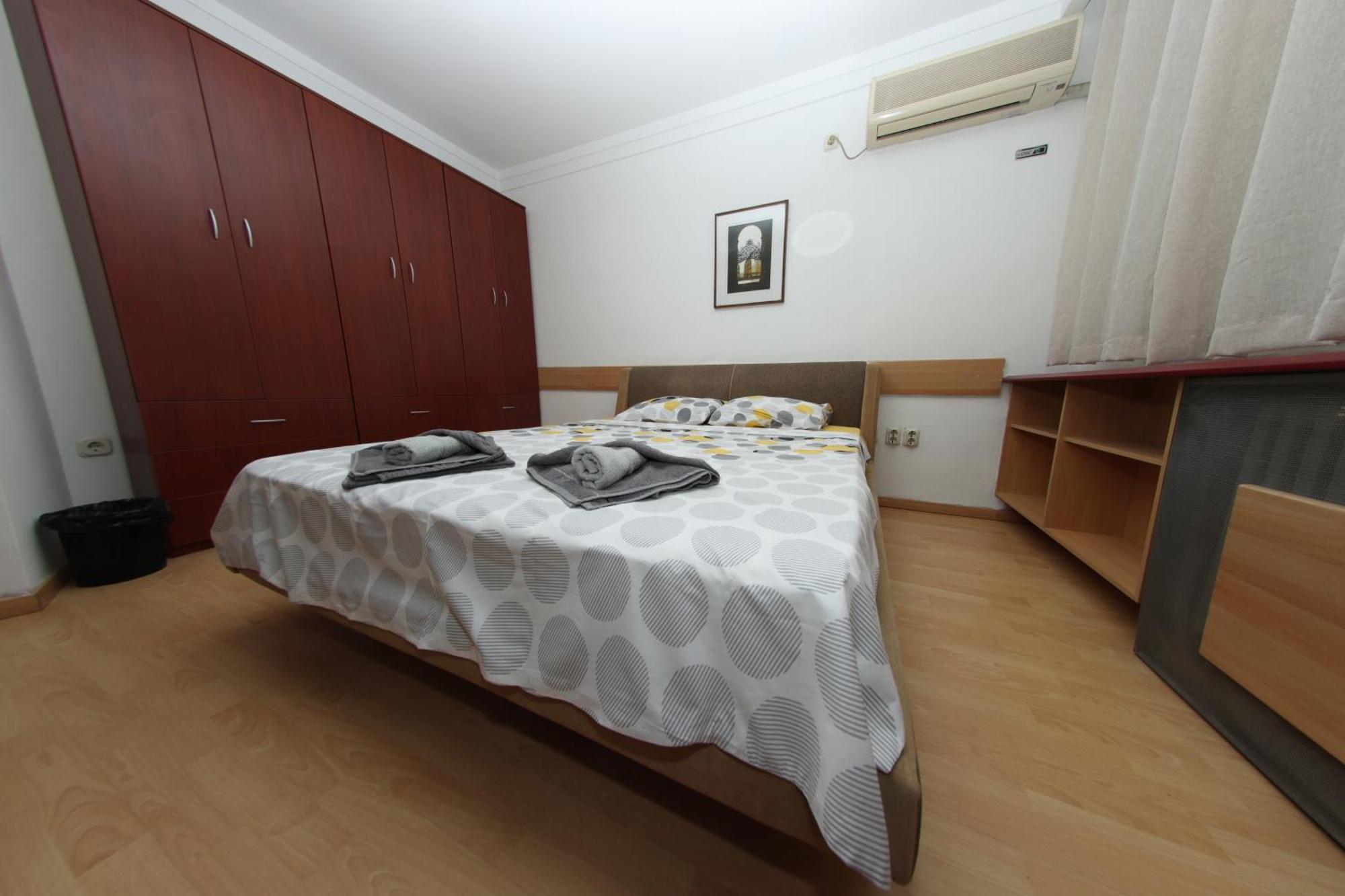 Skopje Plaza Apartment ภายนอก รูปภาพ
